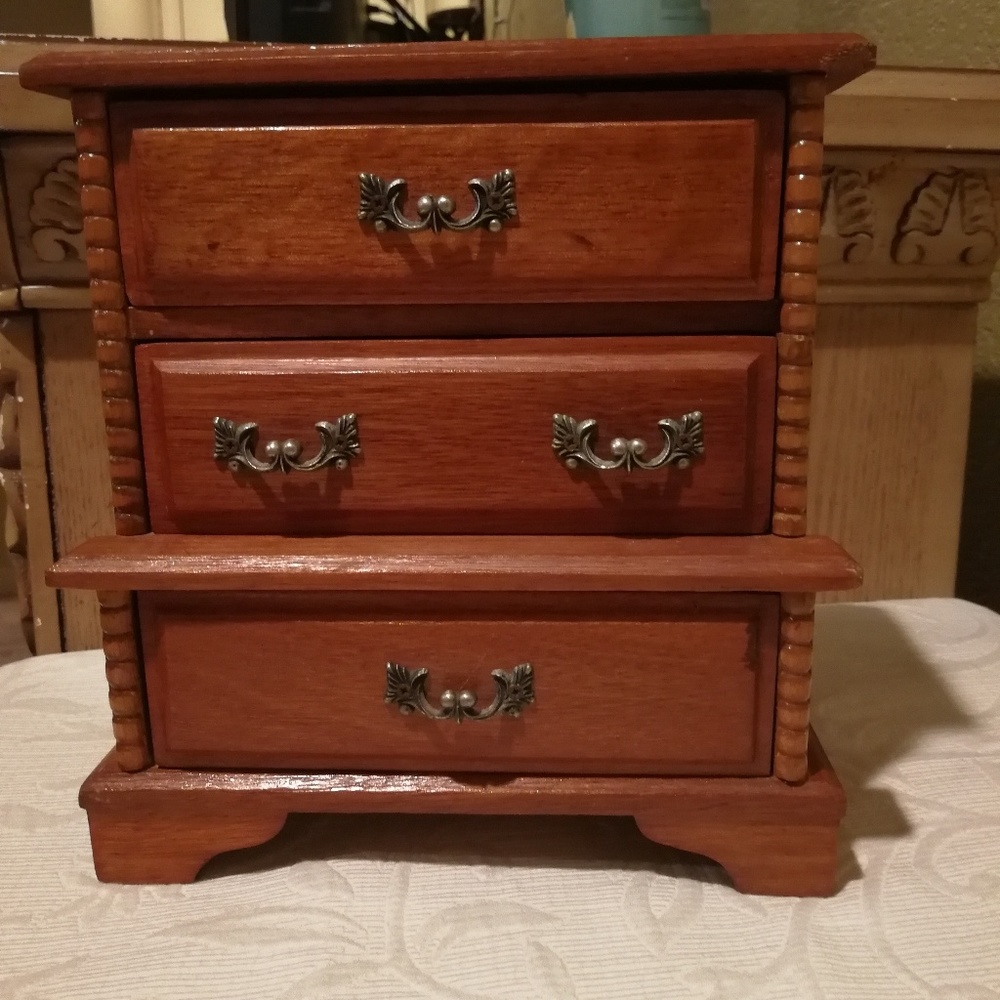 Vintage miniature salesman sample 3 drawers
